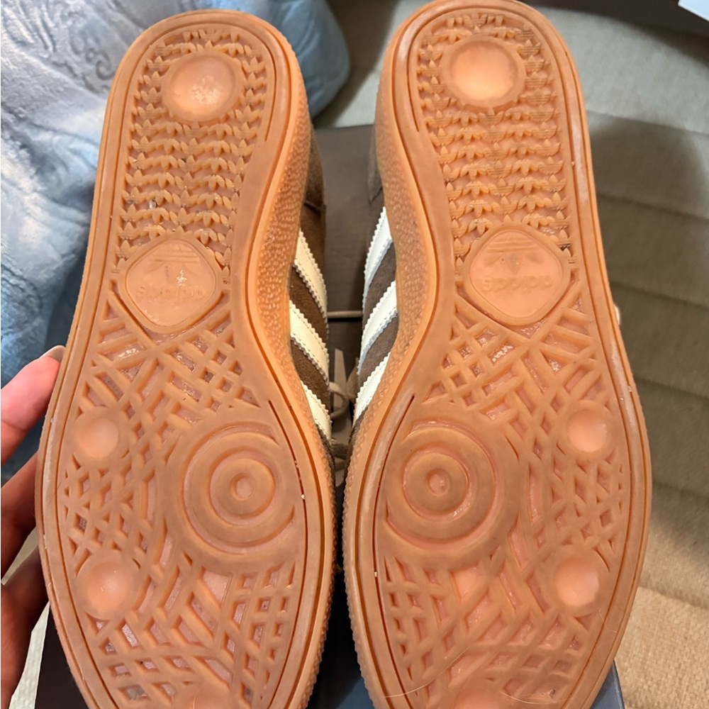 Adidas Spezial Brown and Cream Sneakers - Picture 5 of 7
